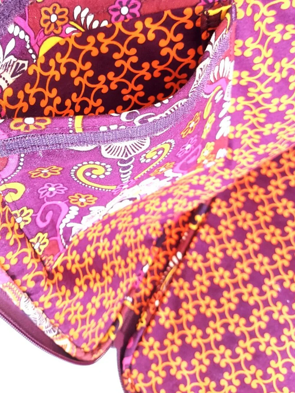 New VERA BRADLEY Paisley computer tablet case purple/pink Zip NWOT
